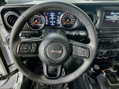 Used 2023 Jeep Wrangler Unlimited Sport AWD/4WD image 11