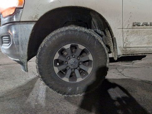 Used 2019 RAM 2500 Big Horn image 9