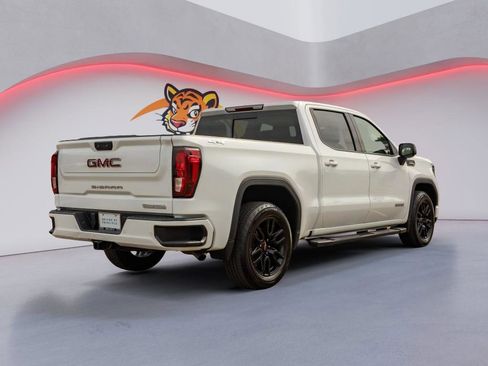 Used 2022 GMC Sierra 1500 Elevation w/ Preferred Package image 5
