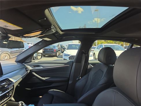 Certified 2023 BMW 530i w/ Executive Package image 24