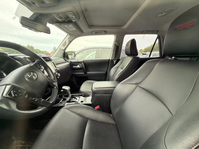 Used 2021 Toyota 4Runner TRD Off-Road Premium w/ Moonroof Package AWD/4WD image 7