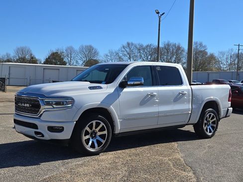 Used 2019 RAM 1500 Limited image 1