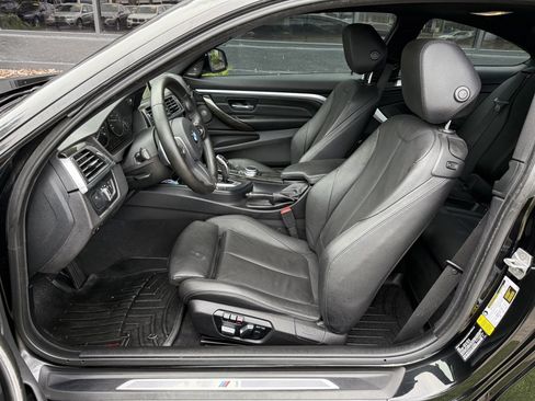 Used 2020 BMW 430i Coupe w/ M Sport Package RWD image 11