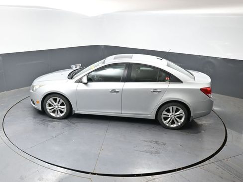 Used 2013 Chevrolet Cruze LTZ FWD image 17