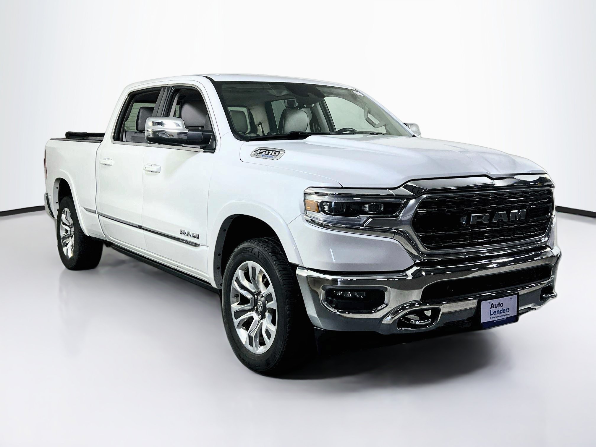 Used 2024 RAM 1500 Limited AWD/4WD image 3