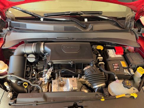 Used 2025 Jeep Compass Limited image 25