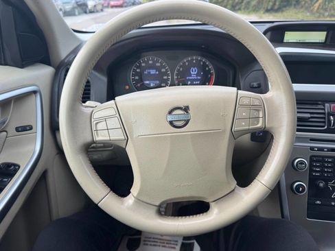 Used 2010 Volvo XC60 3.2 image 12