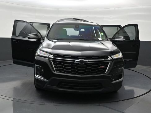Used 2024 Chevrolet Traverse RS FWD image 41