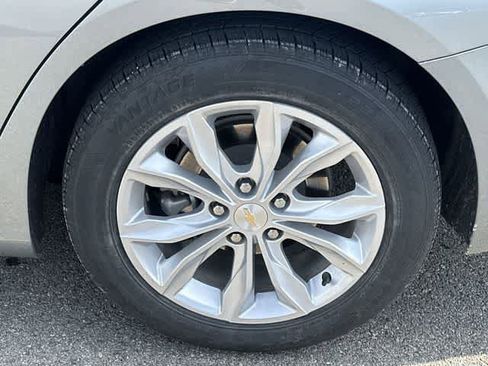 Used 2023 Chevrolet Malibu LT image 5