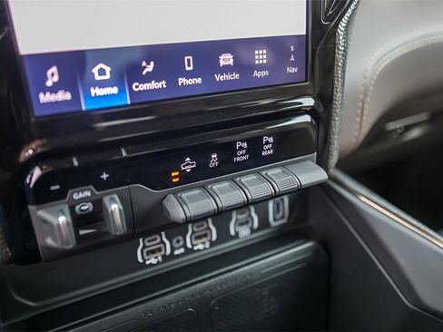 Used 2025 RAM 1500 Limited image 23