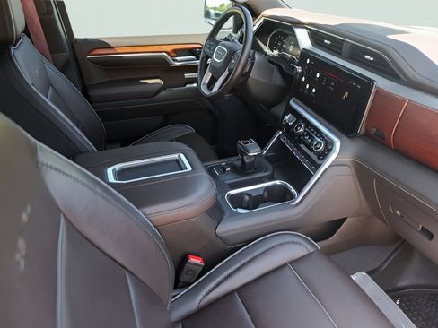 Used 2022 GMC Sierra 1500 Denali w/ Denali Reserve Package AWD/4WD image 32