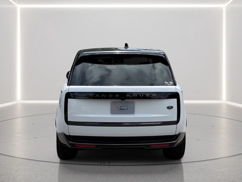 Used 2023 Land Rover Range Rover SE AWD/4WD image 4