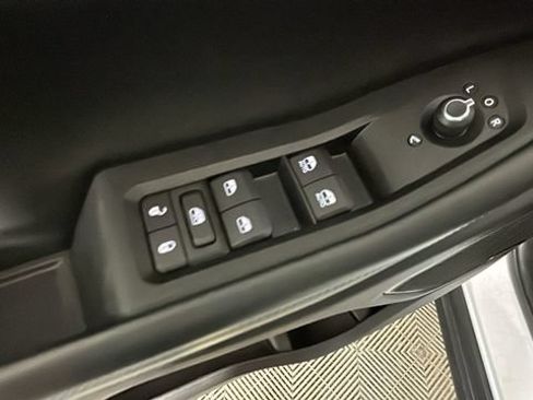 Used 2022 Jeep Grand Cherokee Trailhawk AWD/4WD image 10