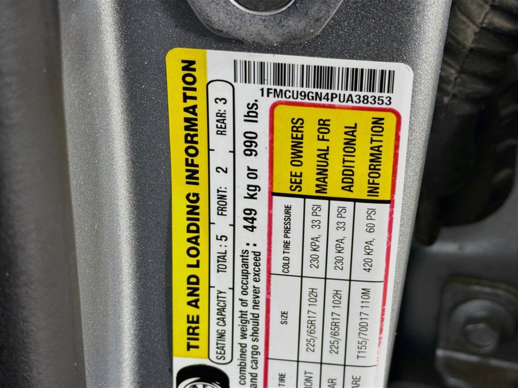 Used 2023 Ford Escape Active AWD/4WD image 31