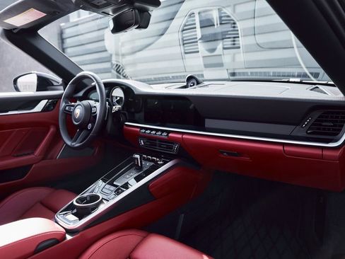 Used 2021 Porsche 911 Turbo S image 37