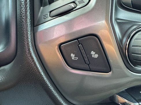 Used 2018 Chevrolet Silverado 1500 LT w/ All Star Edition AWD/4WD image 21