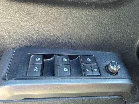 Used 2016 Toyota Tacoma TRD Off-Road AWD/4WD image 20