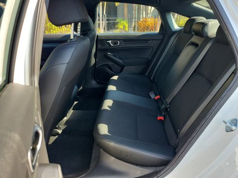 Used 2025 Honda Civic Sport image 17