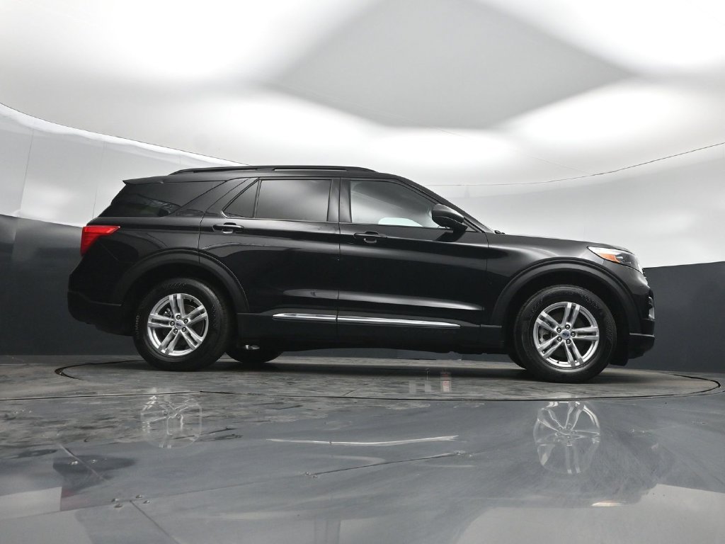 Certified 2023 Ford Explorer XLT w/ Equipment Group 202A RWD image 46