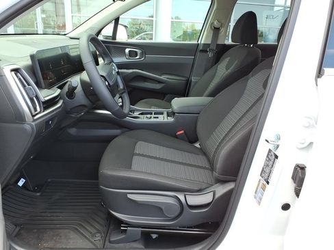 Certified 2026 Kia Sorento LX FWD image 14