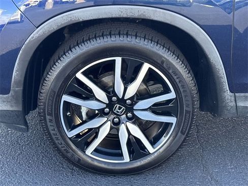 Used 2019 Honda Pilot Touring image 24