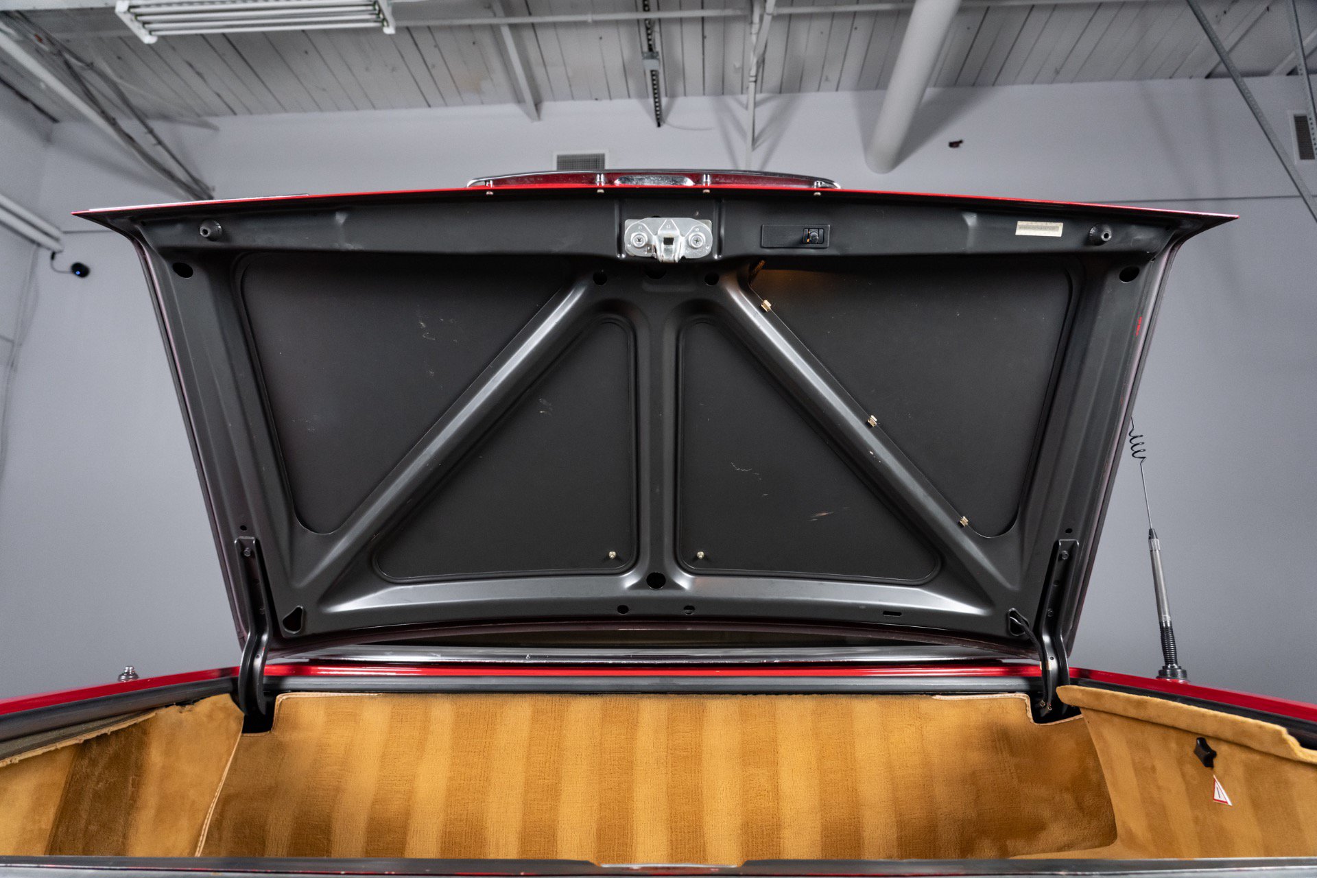 Used 1987 Mercedes-Benz 560 SL image 40