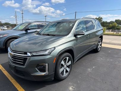 Used 2022 Chevrolet Traverse LT w/ LT Premium Package