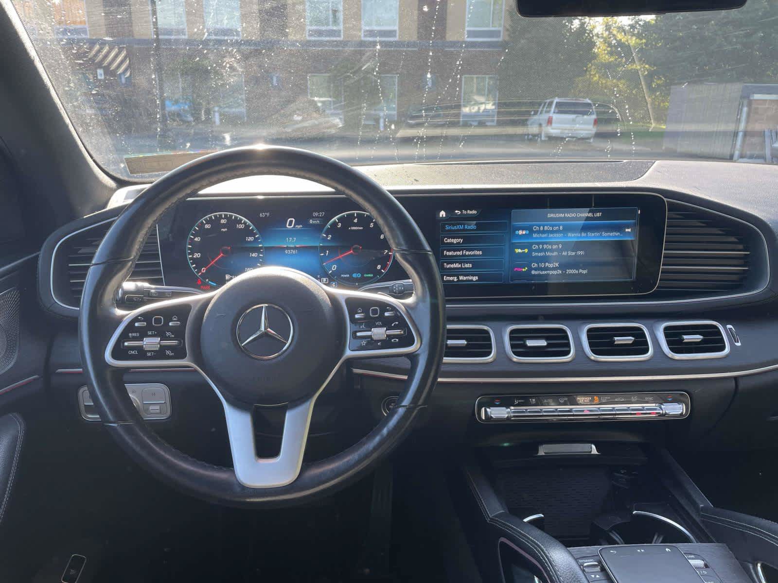 Used 2021 Mercedes-Benz GLS 450 4MATIC image 2