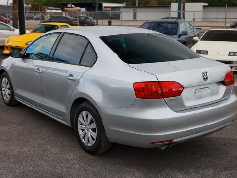 Used 2012 Volkswagen Jetta S FWD image 5
