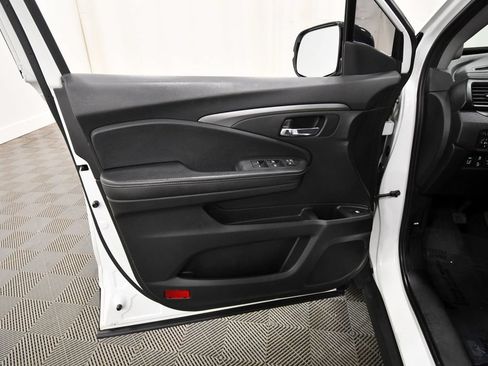 Certified 2021 Honda Ridgeline Sport image 13