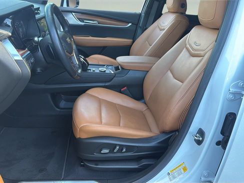 Certified 2023 Cadillac XT5 Premium Luxury w/ Technology Package FWD image 13
