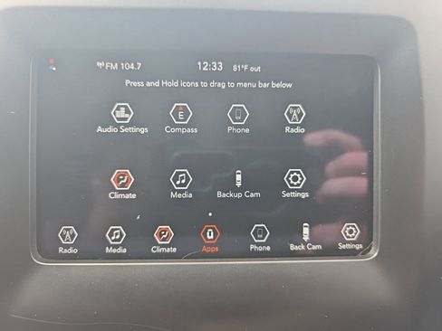 Used 2019 Jeep Cherokee Latitude w/ Popular Appearance Group image 24