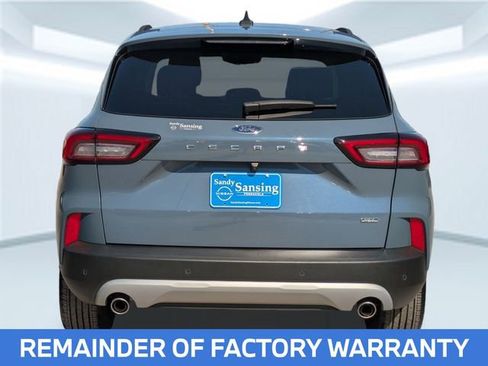 Used 2023 Ford Escape SE image 5