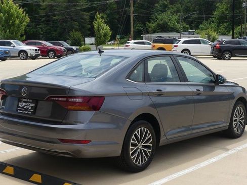 Used 2019 Volkswagen Jetta SE FWD image 5