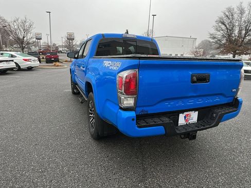 Used 2020 Toyota Tacoma TRD Sport image 6