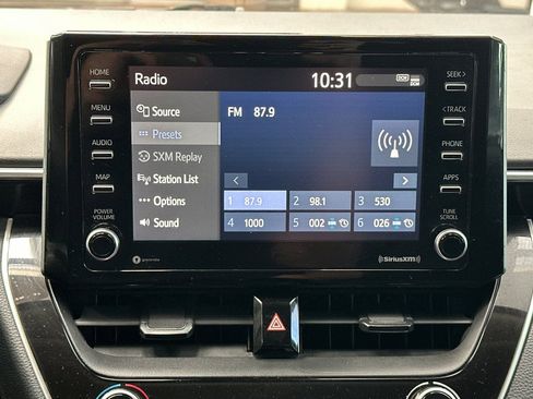 Used 2021 Toyota Corolla LE w/ LE Convenience Package FWD image 22