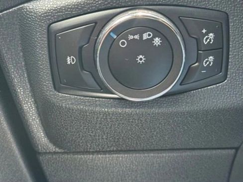 Used 2018 Ford EcoSport SE w/ SE Convenience Package FWD image 19