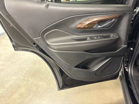 Used 2020 GMC Terrain Denali w/ Denali Premium Package FWD image 30