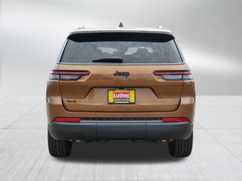 New 2026 Jeep Grand Cherokee L Limited AWD/4WD image 6