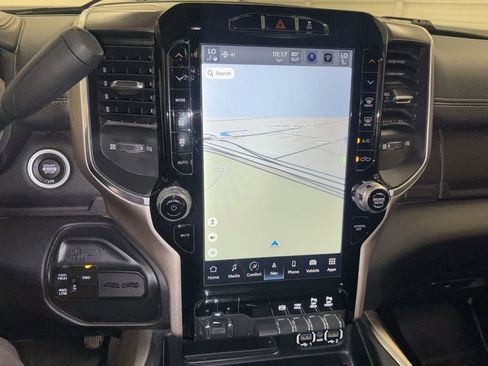 Used 2024 RAM 2500 Laramie image 14