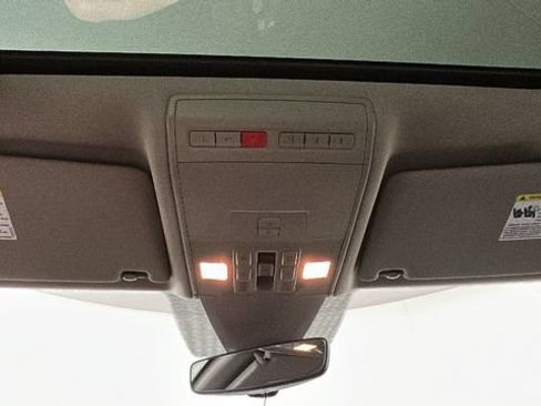 Used 2019 Volkswagen Atlas SE w/ Panoramic Sunroof Package AWD/4WD image 25
