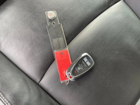 Used 2017 Chevrolet Cruze Premier image 9