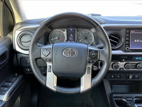 Used 2023 Toyota Tacoma SR5 w/ Technology Package AWD/4WD image 9