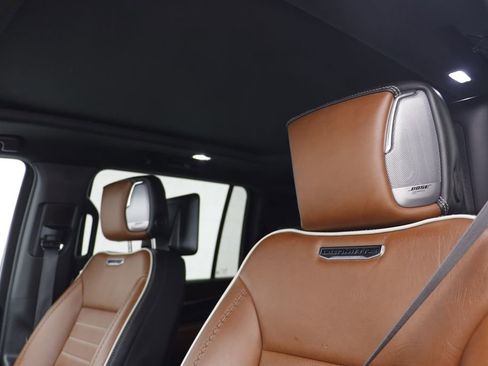 Used 2024 GMC Yukon XL Denali Ultimate image 15