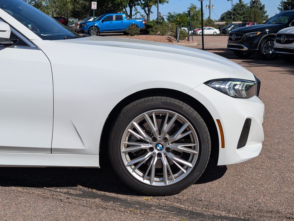 Used 2024 BMW 330i Sedan RWD image 9