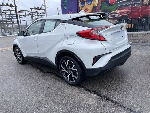 Certified 2022 Toyota C-HR XLE image 3