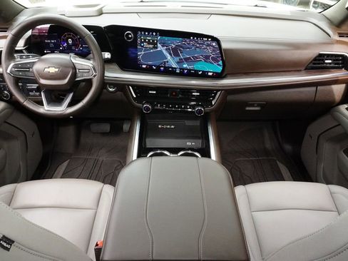 Used 2025 Chevrolet Tahoe LT w/ Comfort Package image 23