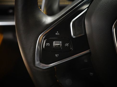 Used 2020 Chevrolet Corvette Stingray Preferred Cpe w/ 2LT Preferred Equipment Group image 16