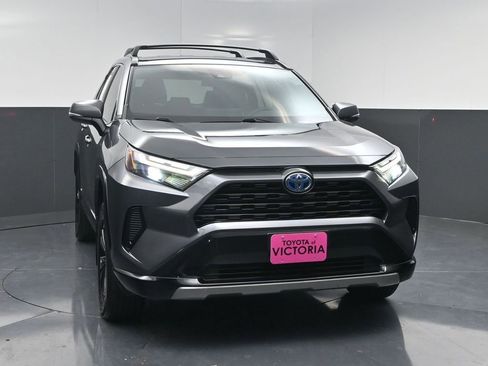 Used 2024 Toyota RAV4 SE image 18