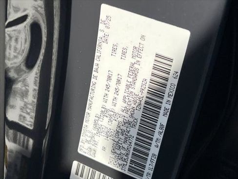 Certified 2025 Toyota Tacoma SR5 image 30